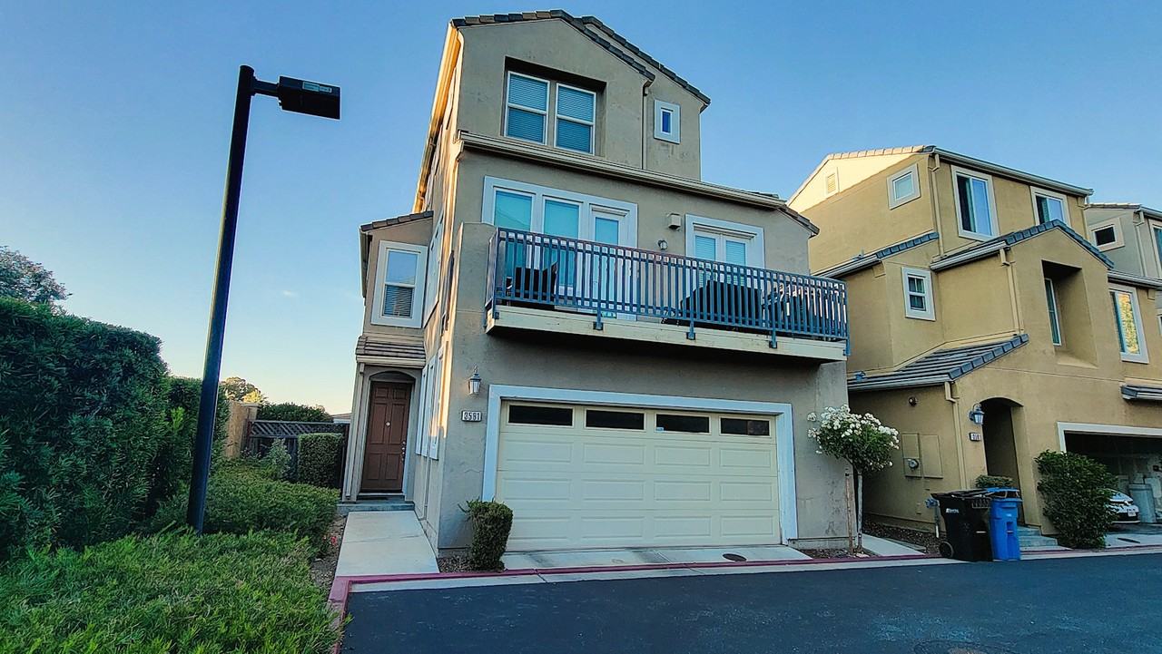 3591 Wolf Place - Photo 3 of 29