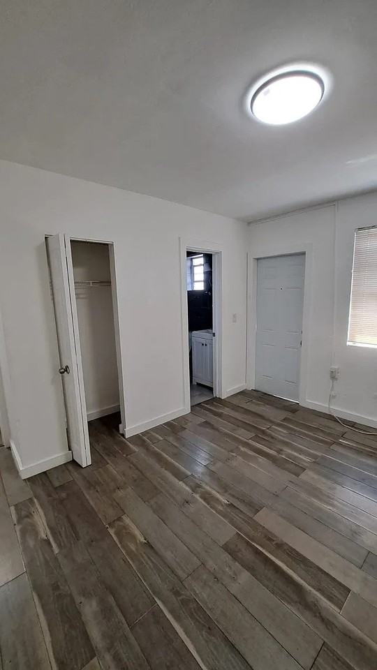 1703 Thomas Street, Unit 4 - Photo 2 of 5