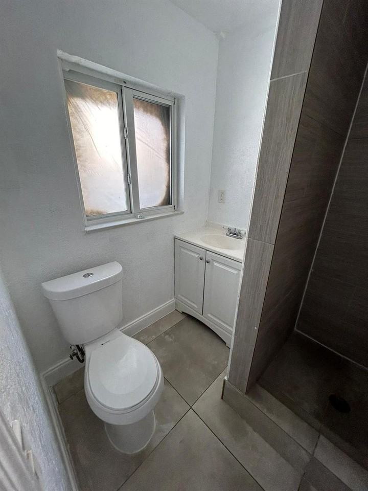 741 Northwest 3rd Avenue, Unit 4 - Photo 4 of 4