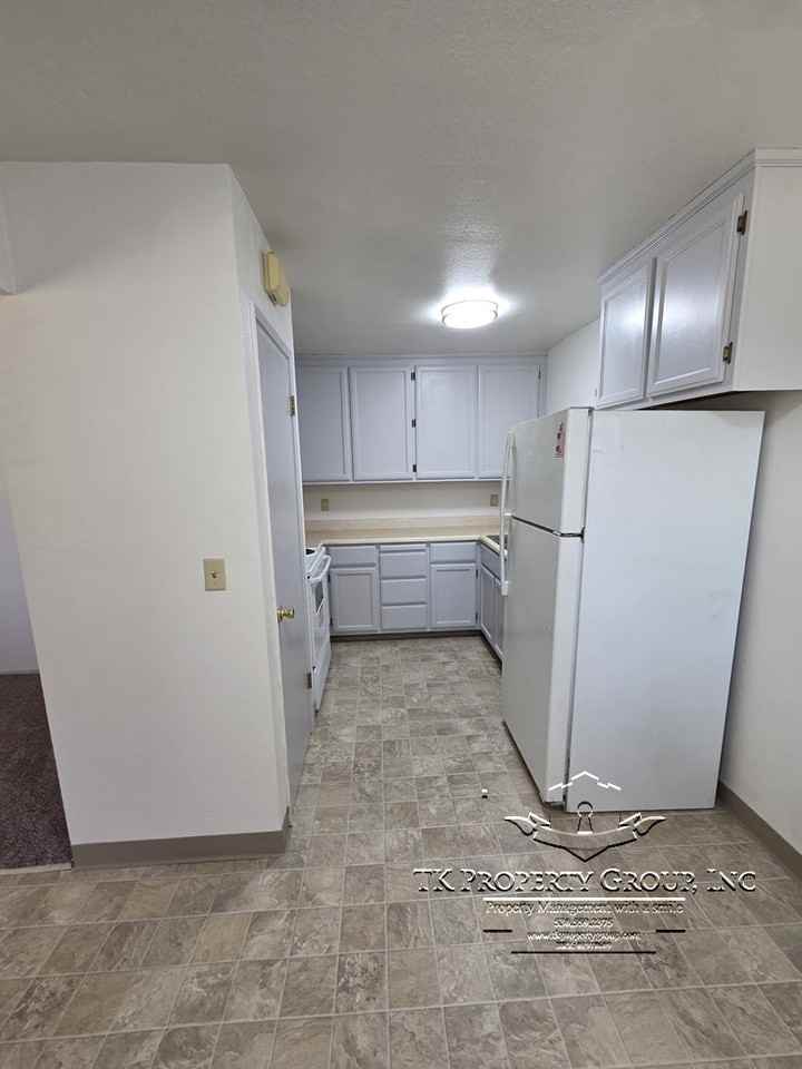 629 Kate Hayes Street - Photo 3 of 27