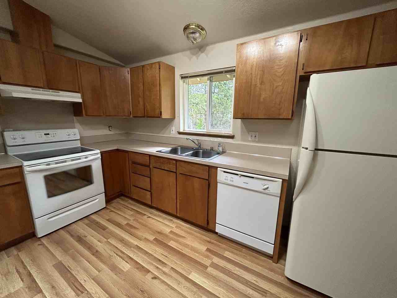 92 East Pine Park Lane - Photo 2 of 9