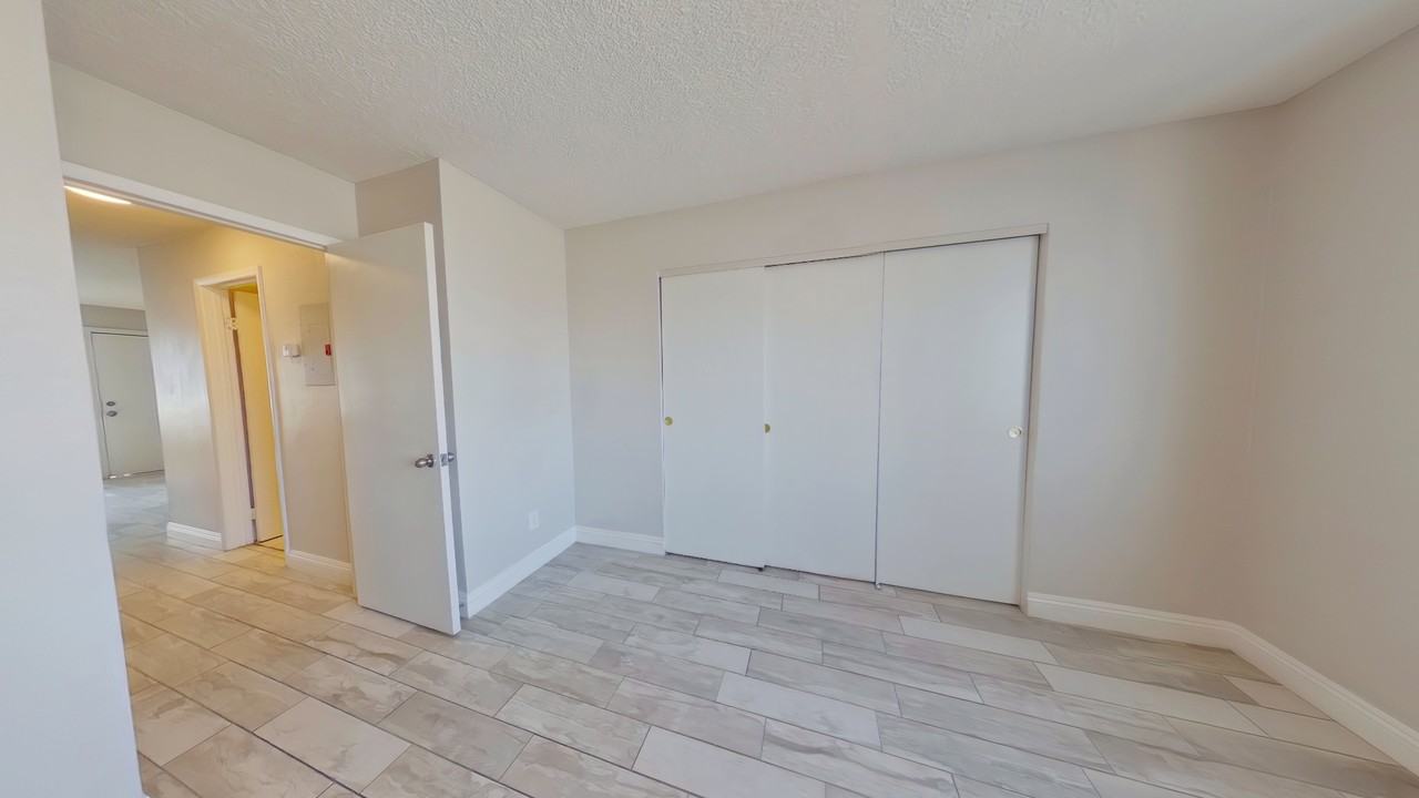 1640 Athol Avenue - Photo 6 of 17