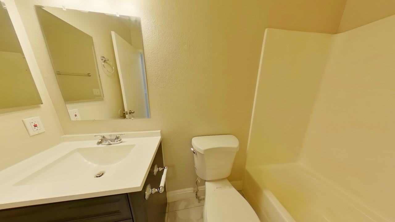 1640 Athol Avenue - Photo 7 of 17