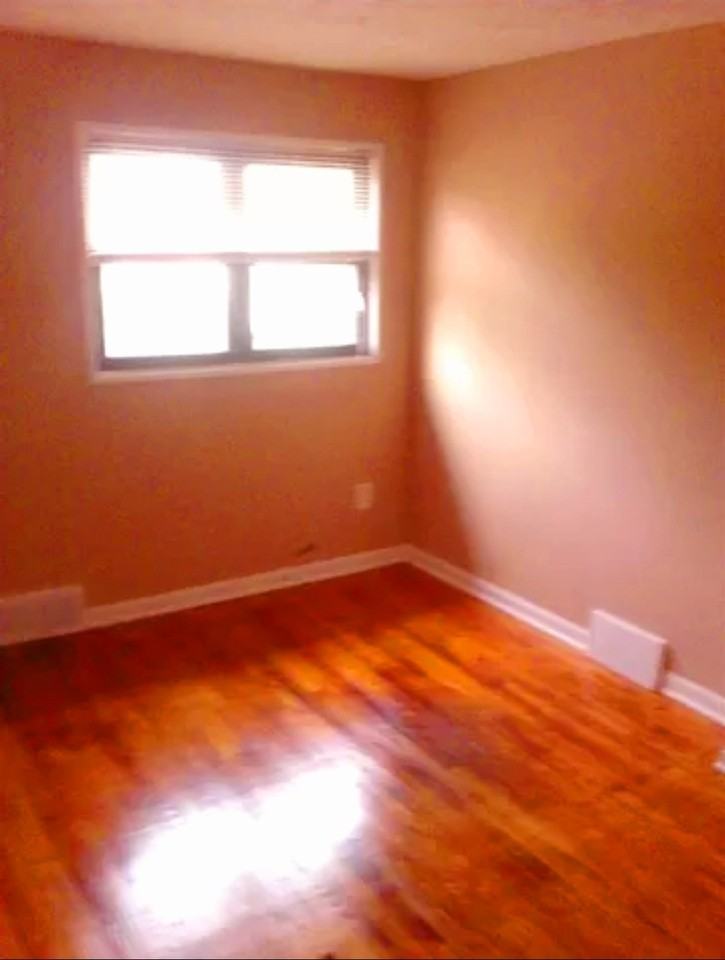 Chicago Townhomes - Photo 6 of 50