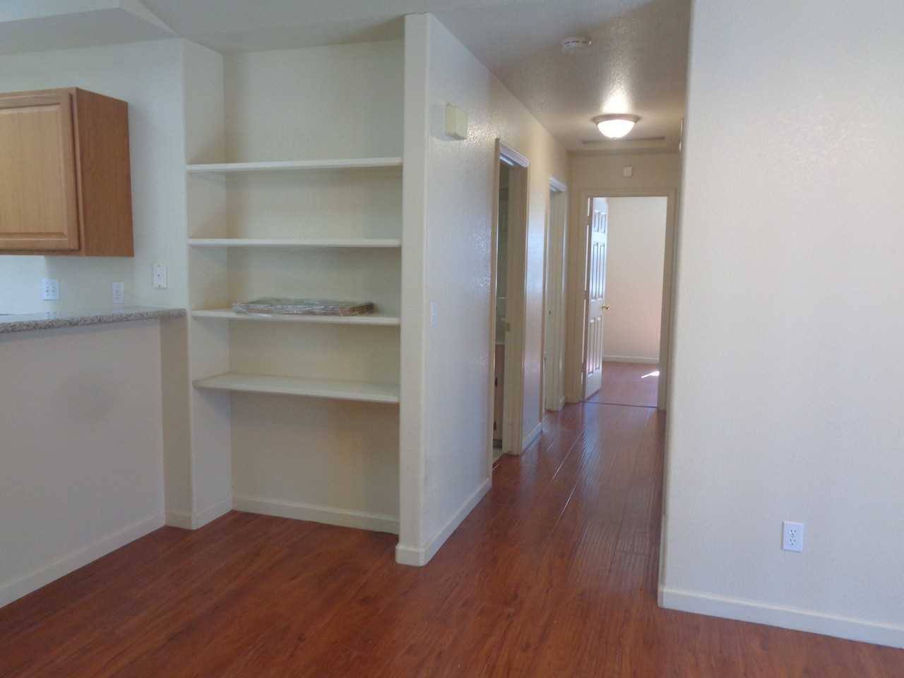 938 Crisp Drive - Photo 4 of 17