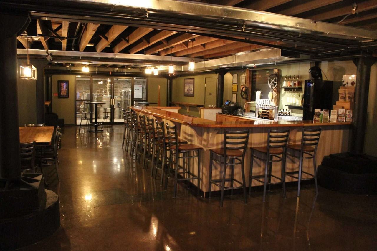 17 W Cayuga St - Photo 2 of 10