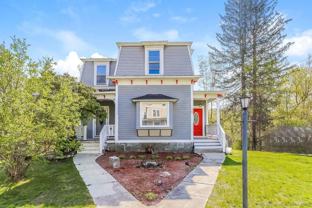 220 Walnut St - Photo 1 of 1
