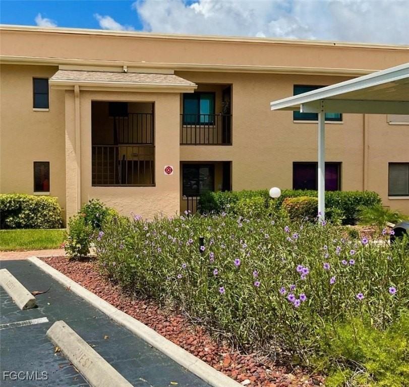 3708 Se 12th Ave Apt 201 #201 - Photo 3 of 25