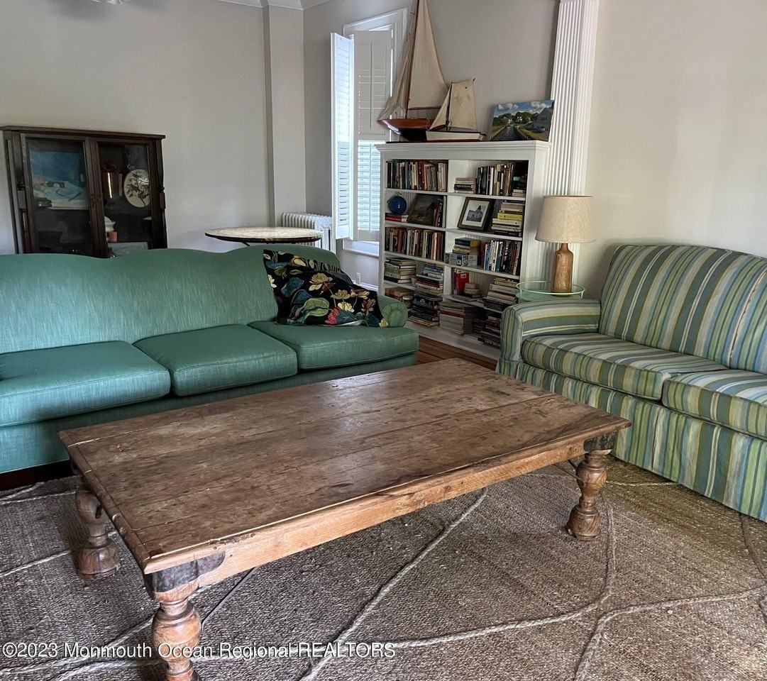 418 5th Ave - Photo 5 of 21