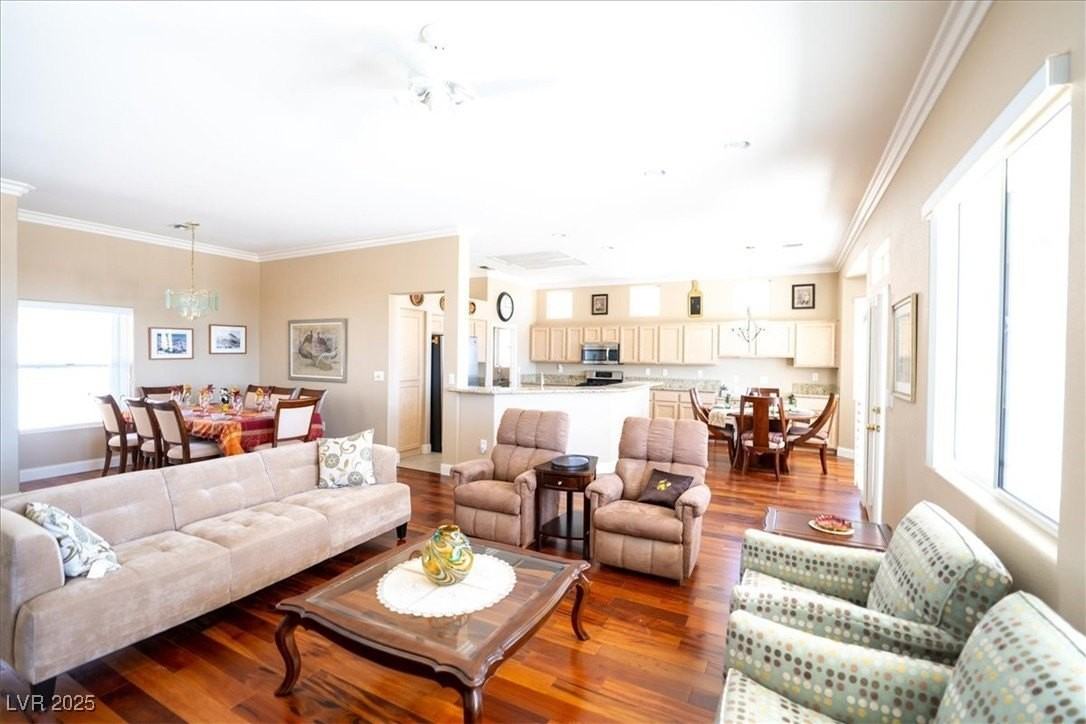 2348 Rumriver St - Photo 6 of 18