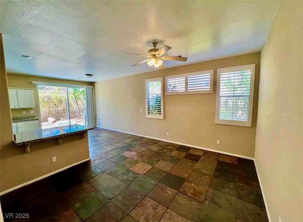 2455 Silver Sunrise Ln - Photo 5 of 19