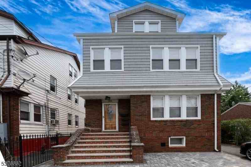 90 Norman Rd - Photo 2 of 31