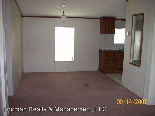 120 Neil St N.E. - Photo 3 of 8