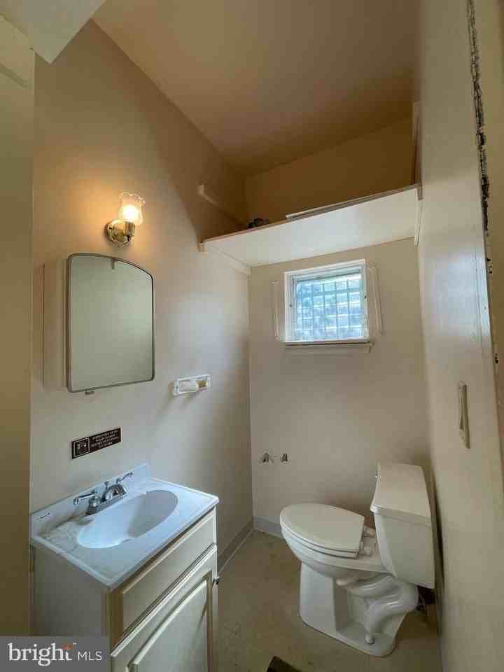 614 South Ave - Photo 5 of 7