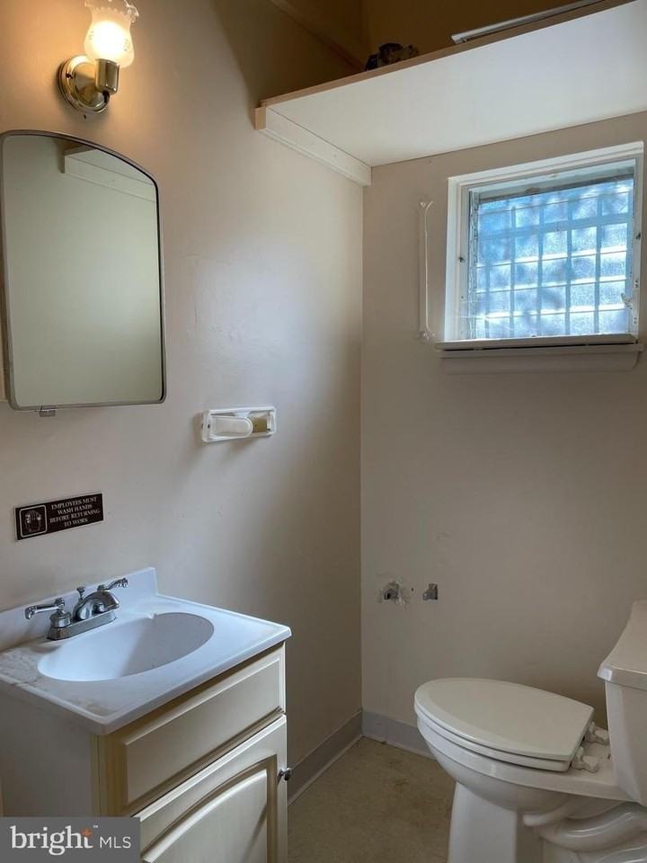 614 South Ave - Photo 6 of 7