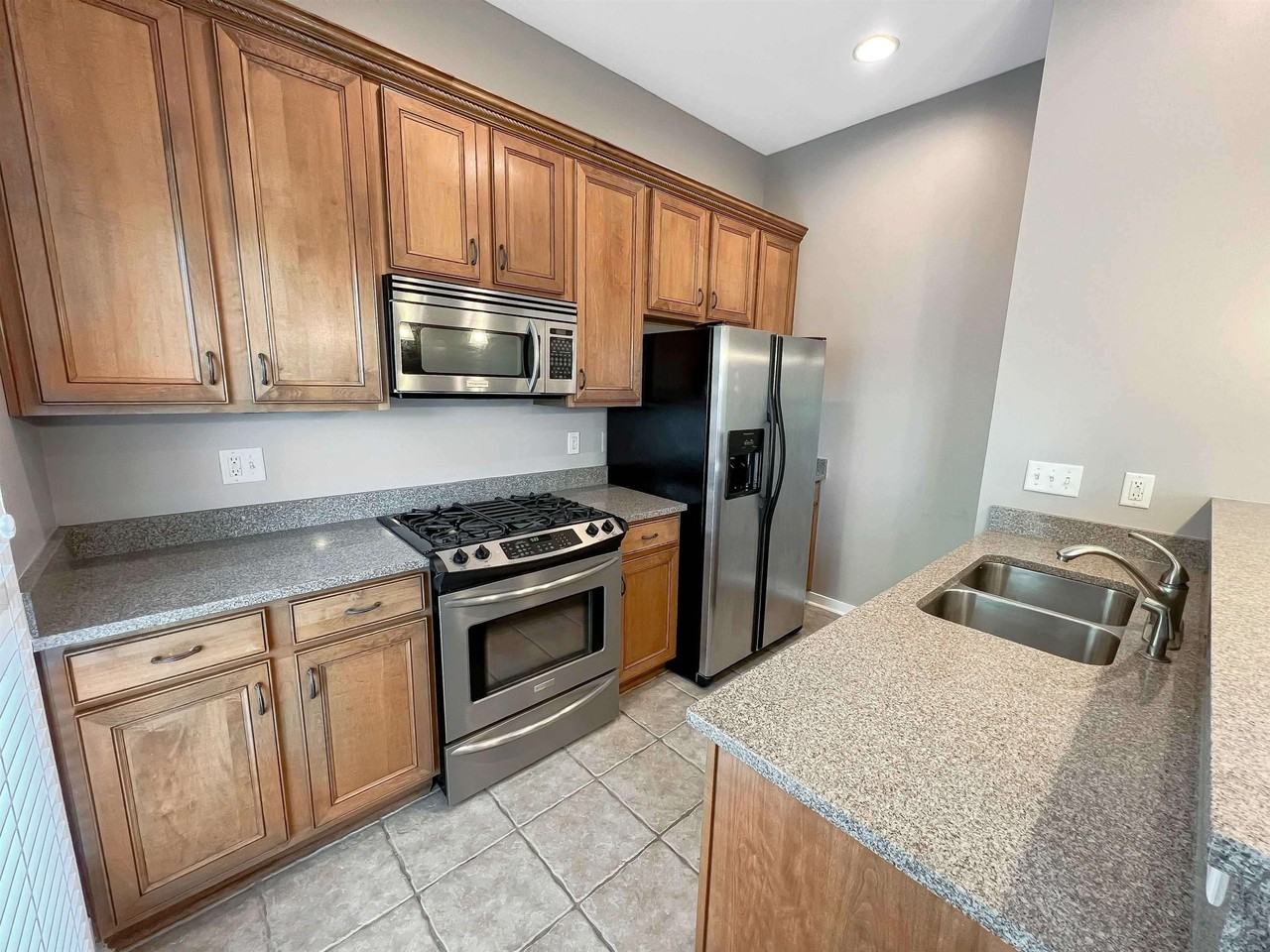 615 Denmark Dr #102 - Photo 4 of 17