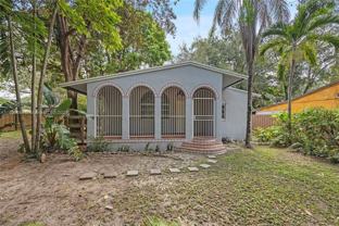 7041 Sw 63rd Ct - Photo 1 of 1