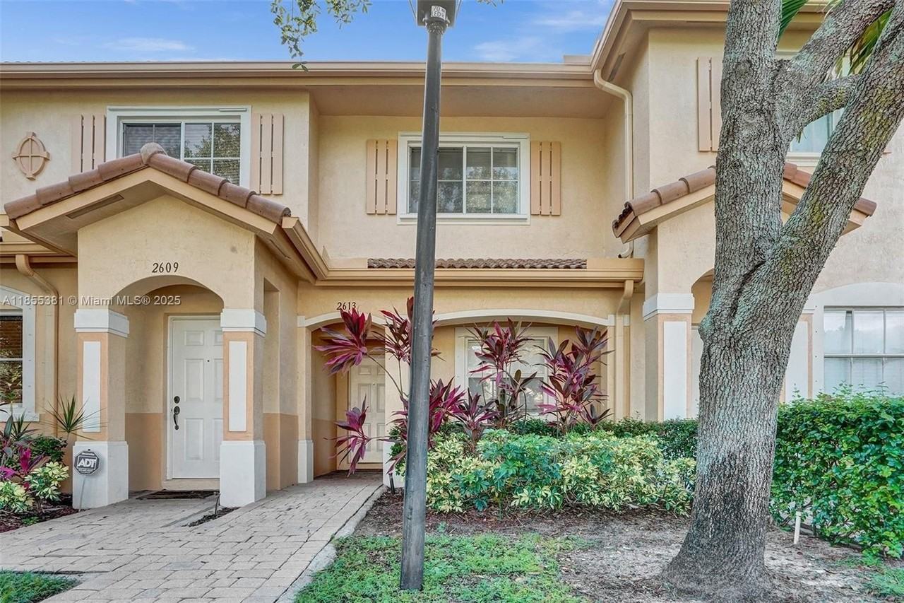 2613 Sw 83rd Ter #104 - Photo 2 of 39