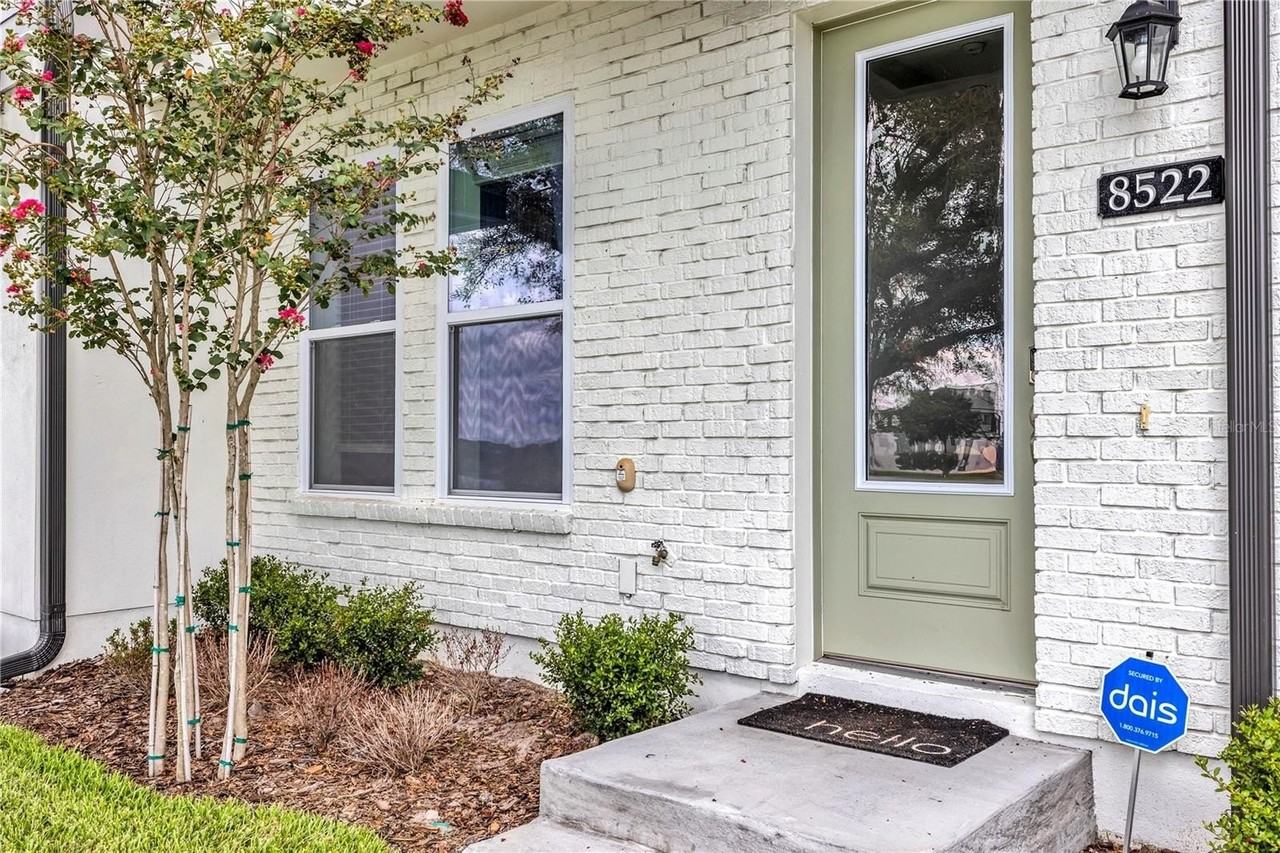 8522 Warburg Aly - Photo 2 of 41