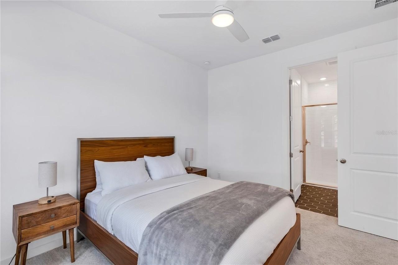 8522 Warburg Aly - Photo 5 of 41