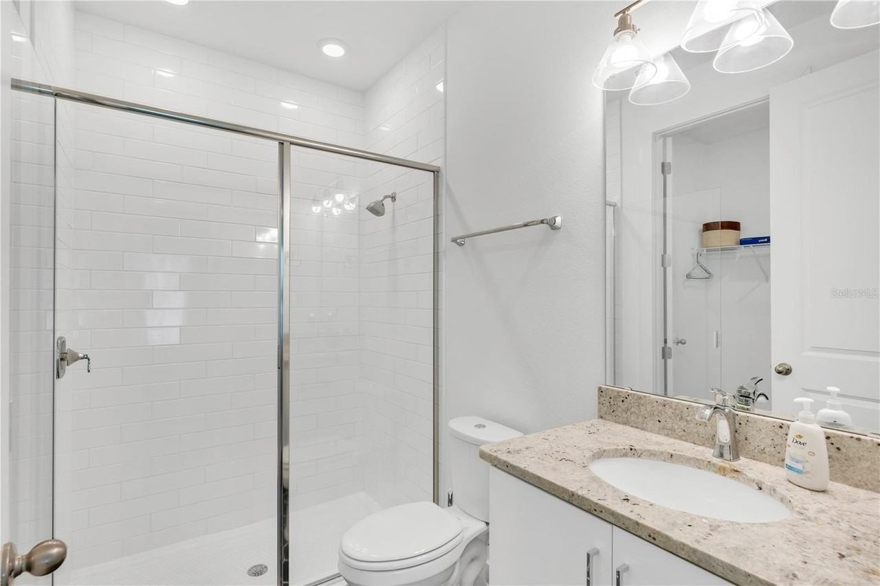 8522 Warburg Aly - Photo 6 of 41