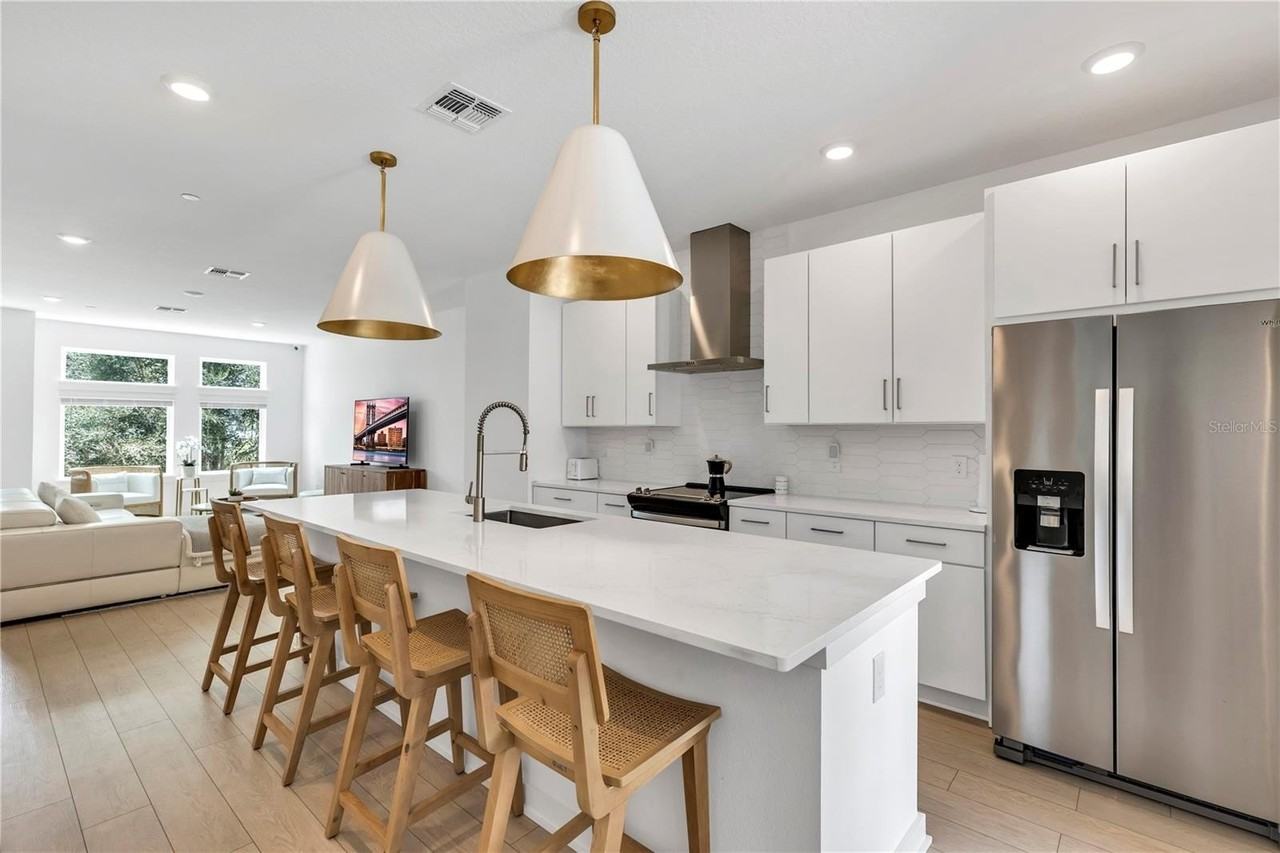 8522 Warburg Aly - Photo 7 of 41