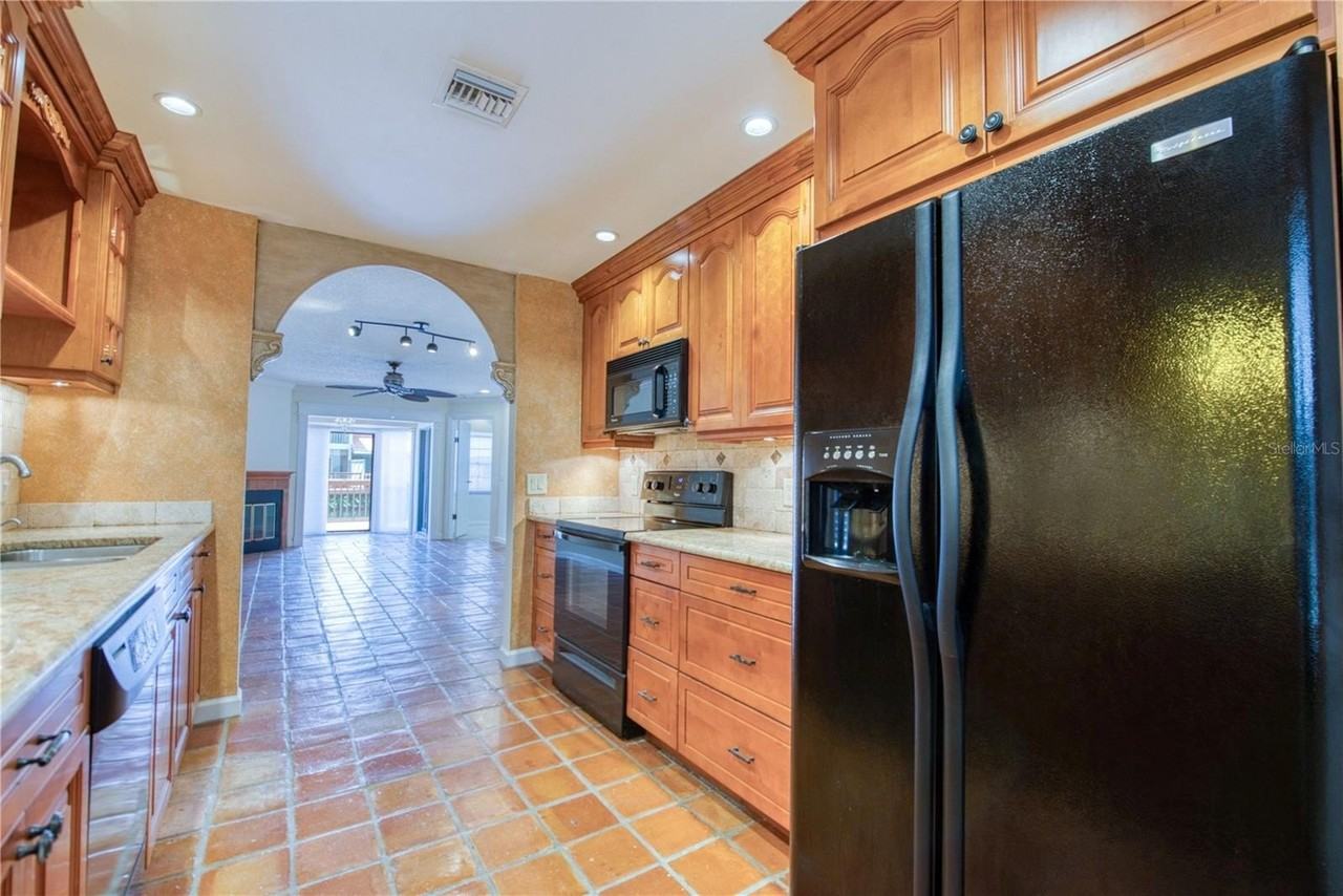 10410 La Mirage Ct #104 - Photo 7 of 26