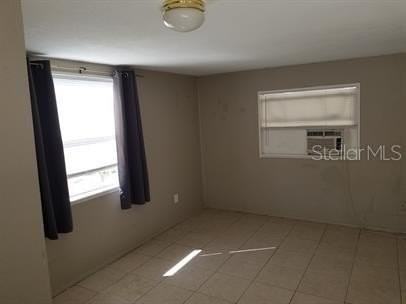 317 E Tarpon Ave #1 - Photo 4 of 12