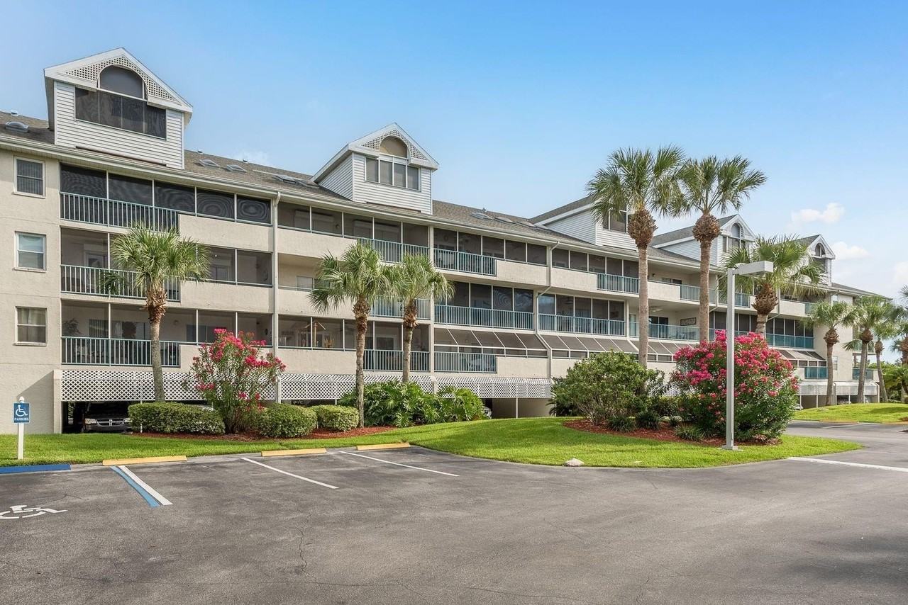 5557 Sea Forest Dr #118 - Photo 5 of 42