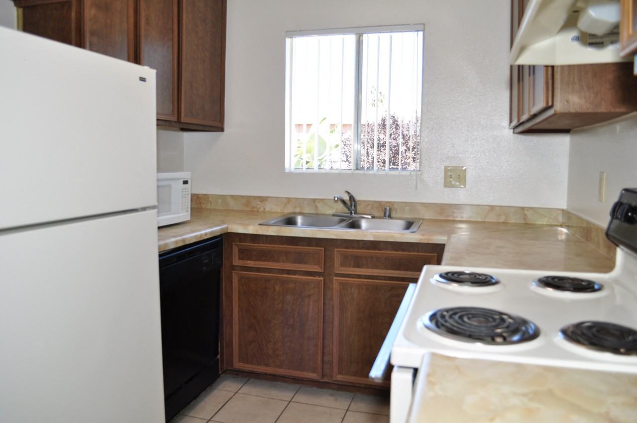 Ashwood Apartments - Photo 7 of 10