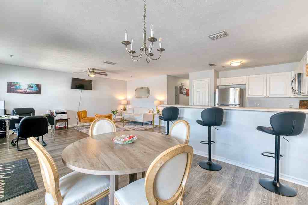 Ava Kay Townhomes - Photo 4 of 25