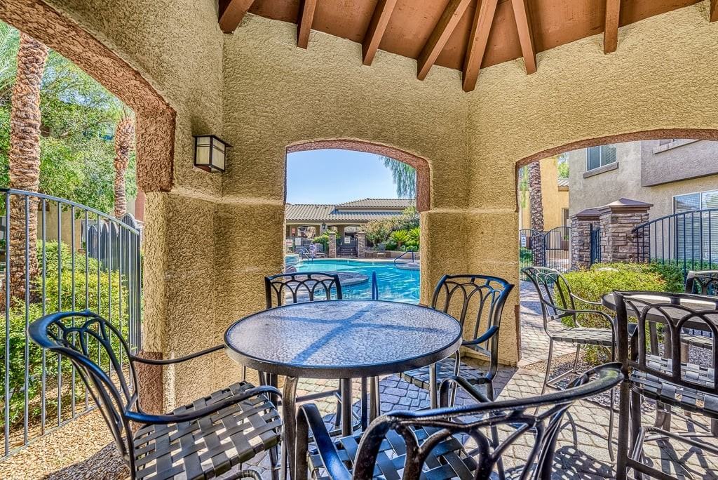 Borgata Condominiums - Photo 3 of 25