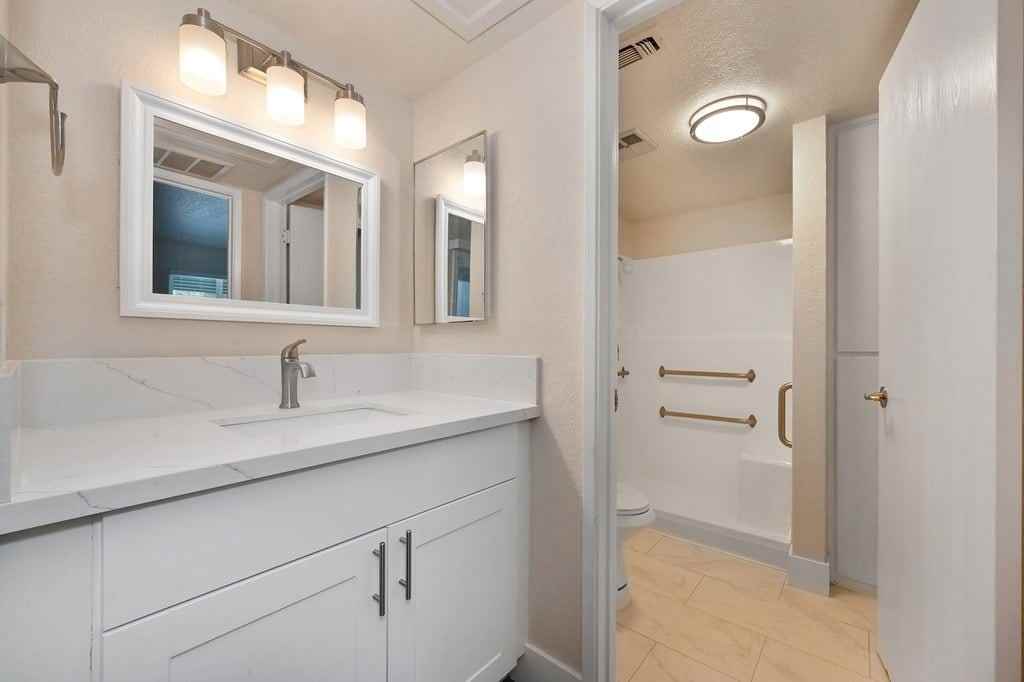 The Atrium at Carmichael (55+) - Photo 5 of 38