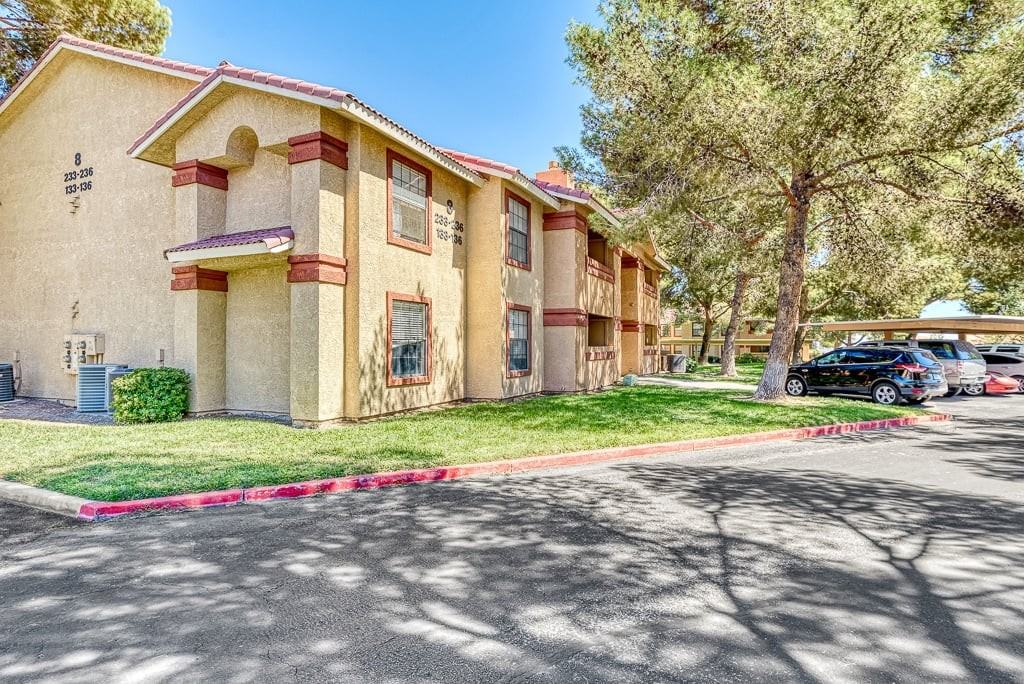 Sky Court Harbors at The Lakes - Photo 3 of 20