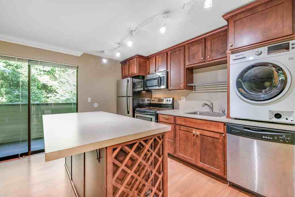 Whispering Brook Apartments - Photo 3 of 21