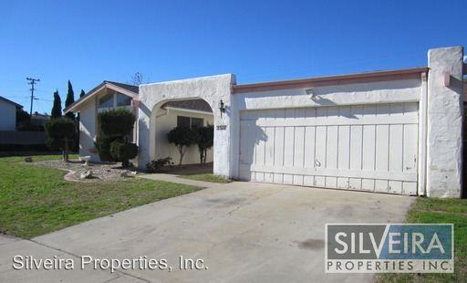 5577 Esplanada Ave - Photo 3 of 13