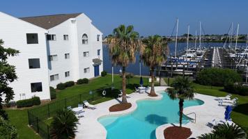 featured image of 1850 Harbor Dr