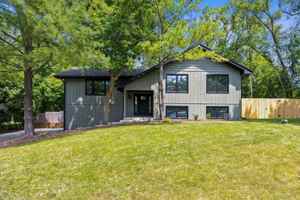 featured image of 9704 Captains Dr