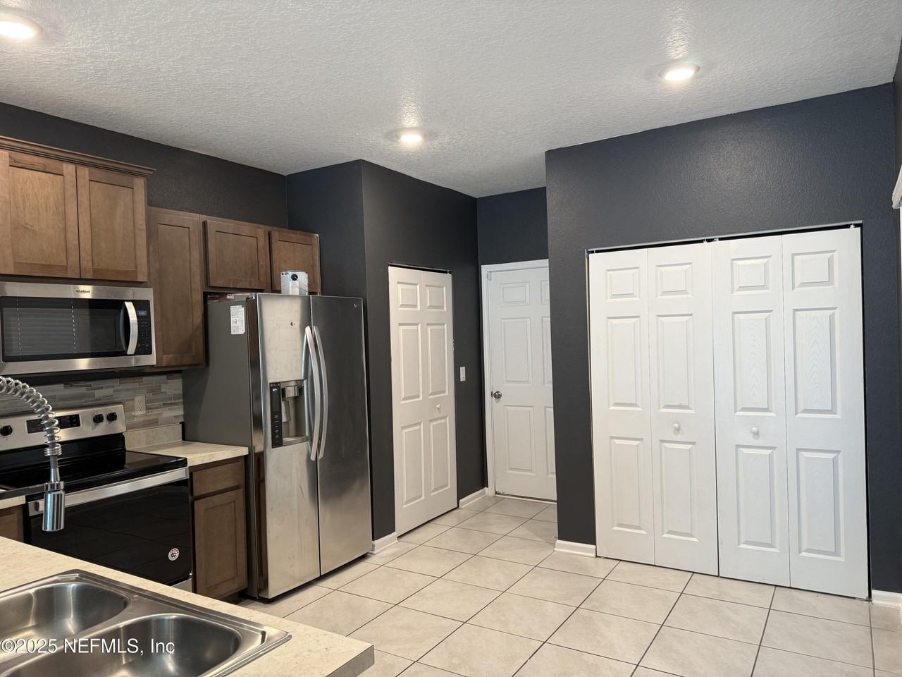 819 Observatory Pkwy - Photo 4 of 21