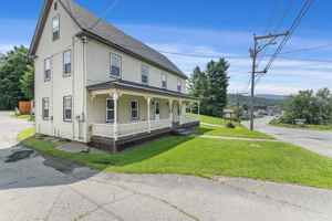 featured image of 180 Main St #1S