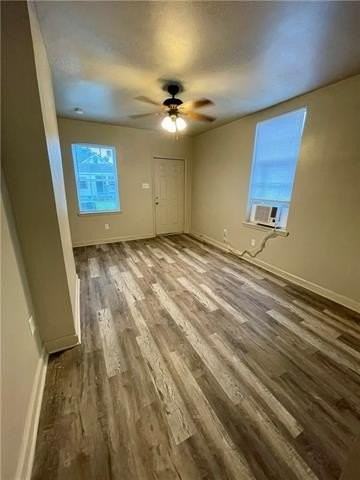 1726 Touro St - Photo 4 of 14