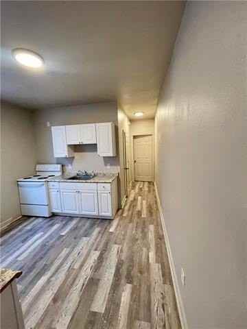 1726 Touro St - Photo 7 of 14