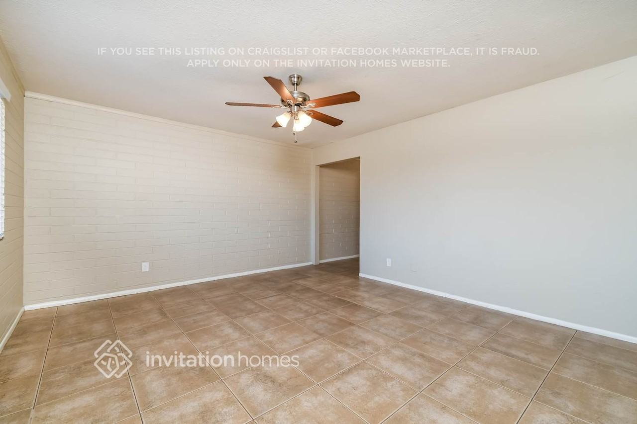 1742 W 6th Dr - Photo 3 of 17