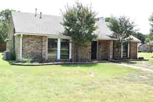 343 Ashley Dr - Photo 1 of 1