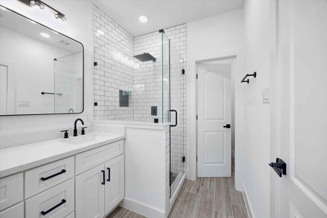 2015 Brackenridge St - Photo 7 of 32