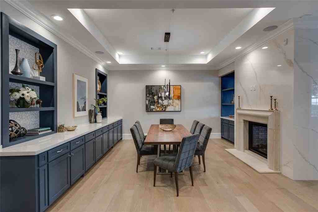 4201 Lomo Alto Dr #302 - Photo 3 of 31