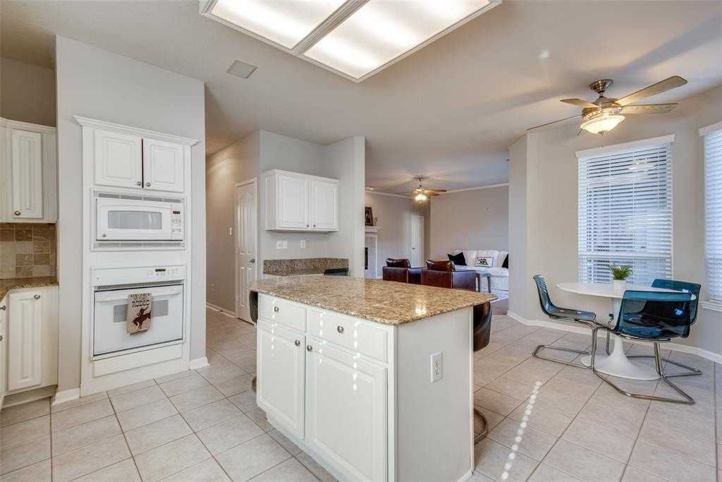 7621 Brookview Dr - Photo 5 of 25