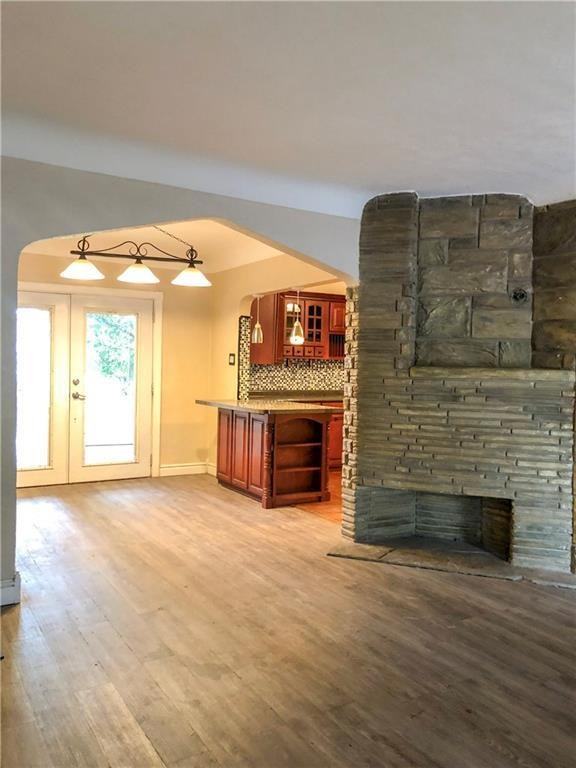 2106 Arizona Ave - Photo 3 of 22