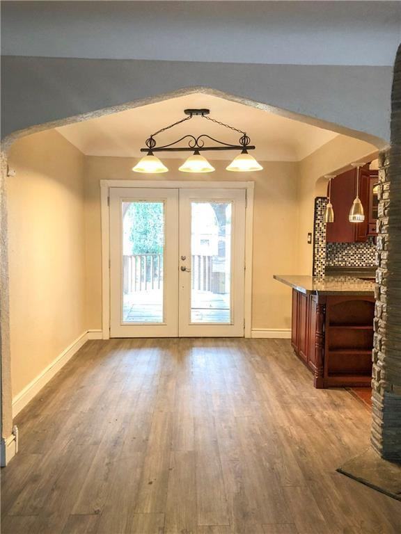 2106 Arizona Ave - Photo 4 of 22