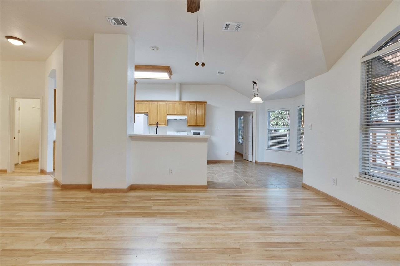 2625 Gate Ridge Dr - Photo 4 of 25